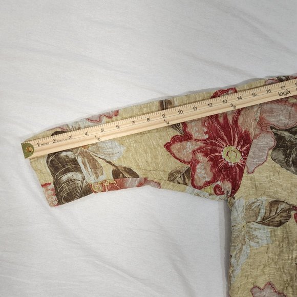 CHICO'S Floral Cardigan/Shirt Multicolor Size 1 (M)  3/4 Sleeves Button Up. - Picture 16 of 16